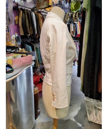 Veste Femme ouvre sa boutique