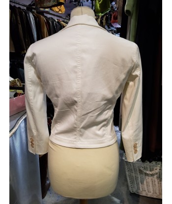 Veste Femme ouvre sa boutique