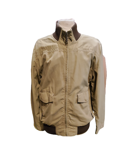 Blouson beige brillant des détails fins