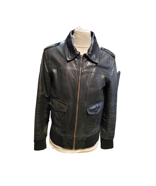 Blouson en cuir d'Europe débarque