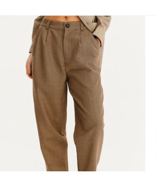 PANTALON CAMBRIDGE Dans la société mordern